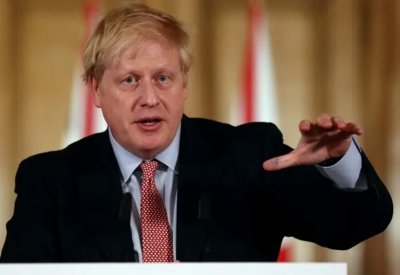 جونسون: الزموا منازلكم.. غرامات مالية للمخالفين
