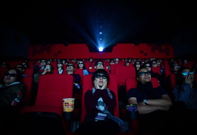 إعادة فتح 500 دار للسينما في الصين