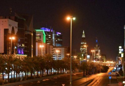 السعودية تغلق 13 منطقة وتحظر التجول في 3 مدن لكبح الوباء