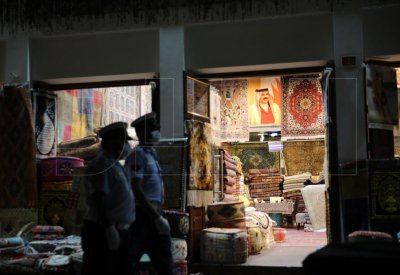 بالصور: إلتزام تام بقرار إغلاق المحلات