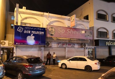 بالفيديو والصور: البوعينين: سوق الرفاع ملتزمة بإغلاق المحلات‎