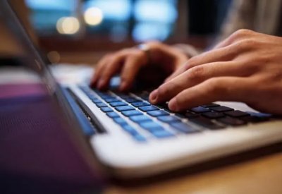 مع البقاء بالمنزل بسبب كورونا.. هل تنهار شبكة الإنترنت؟