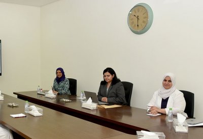 لجنة مشتركة بين ديوان الخدمة لمجلس المرأة لمتابعة عمل الأم العاملة من المنزل