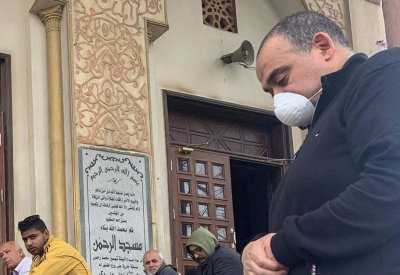 مصر.. تمديد غلق المساجد وتعليق صلوات الجمع والجماعات