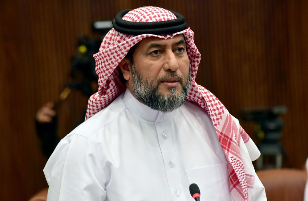 بو حمود يشيد بدور الأطباء والمتطوعين في مكافحة فيروس كورونا