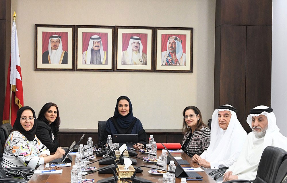 "خدمات الشورى" تواصل بحث إلزام المؤسسات التعليمية والتدريبية الخاصة بالرسوم المعتمدة من التربية