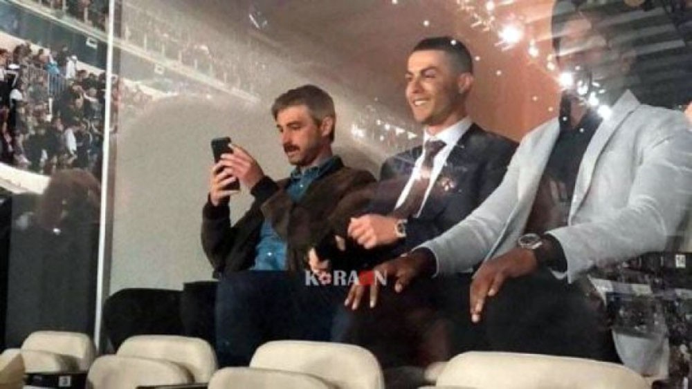 صحيفة تكشف تفاصيل حضور رونالدو مباراة "الكلاسيكو"
