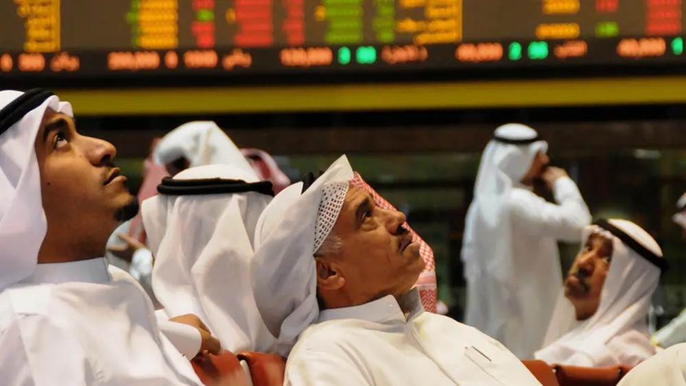 هبوط 3 مؤشرات خليجية بـ 7% في بداية التداولات