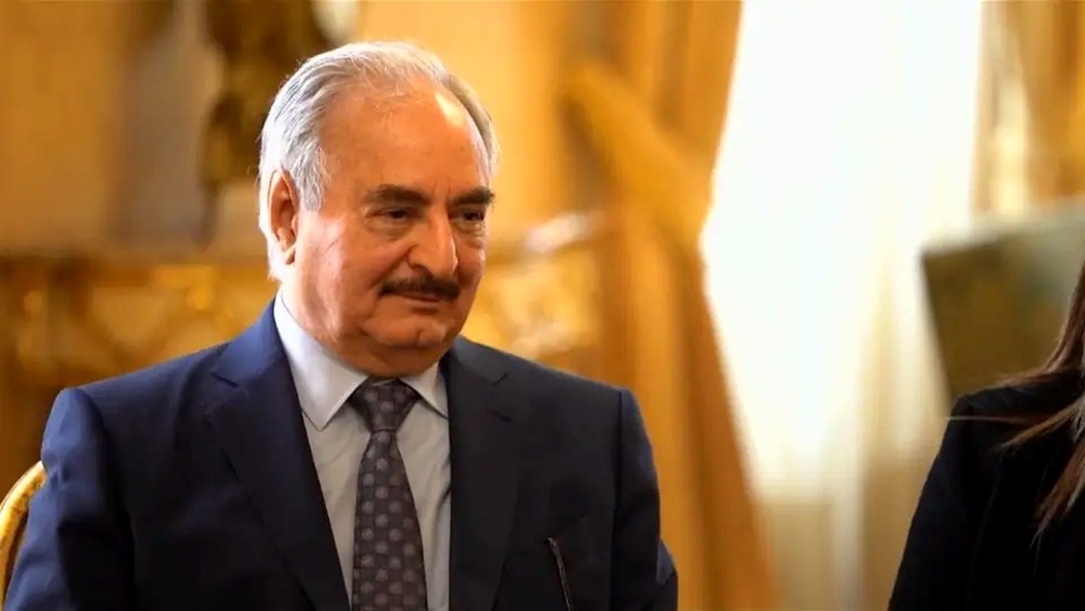 حفتر يزور برلين.. وقف إطلاق النار على طاولة النقاش مع ميركل