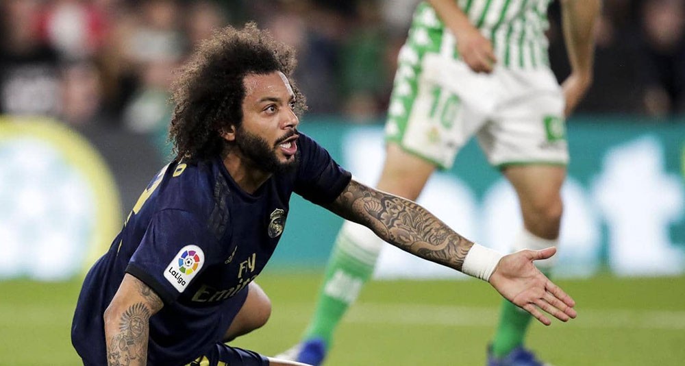 ريال مدريد يكشف طبيعة إصابة مارسيلو وكورتوا