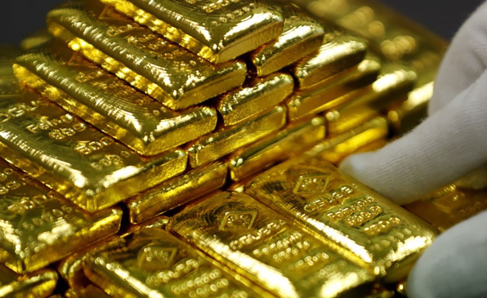 انخفاض سعر الذهب في التعاملات الفورية في بداية التعاملات