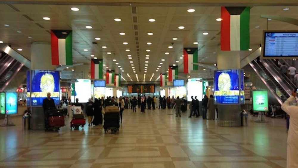 الكويت تعلق رحلات الطيران وتعطل الدوام 20 يوماً بسبب كورونا