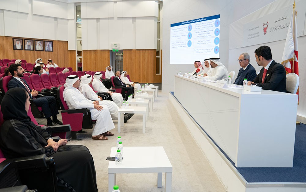 المبارك: التكفل بالكهرباء بما لايتجاوز فاتورة العام الماضي