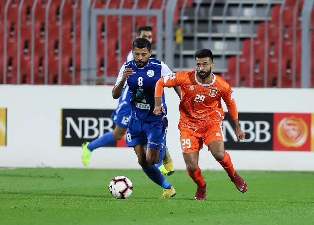 عاشور : "أوقفوا الدوري .. حياتنا أهم من كرة القدم"