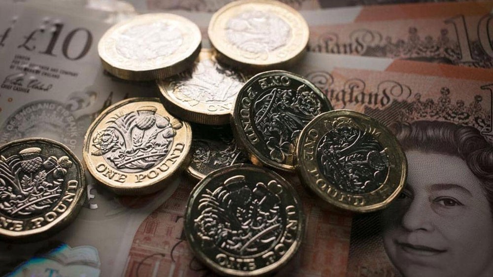 ضربة جديدة لكورونا.. الإسترليني بأدنى مستوياته منذ 35 عاما
