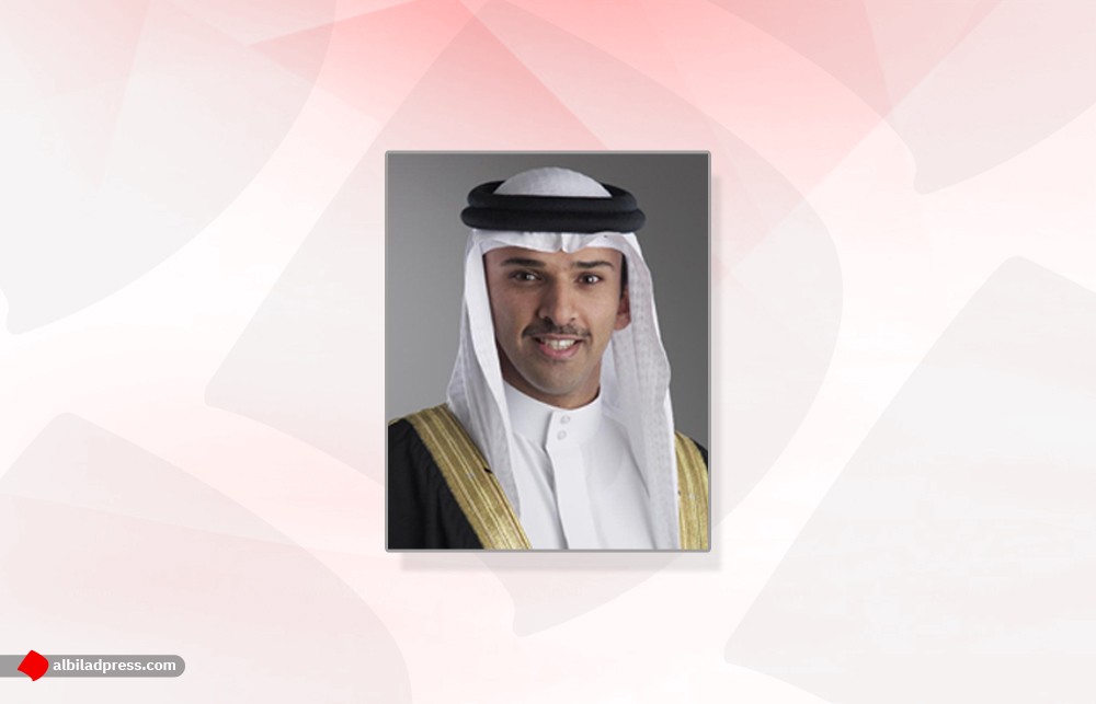 رئيس الاتحاد البحريني لكرة القدم يهنئ سمو رئيس الوزراء بعودته الميمونة إلى أرض الوطن