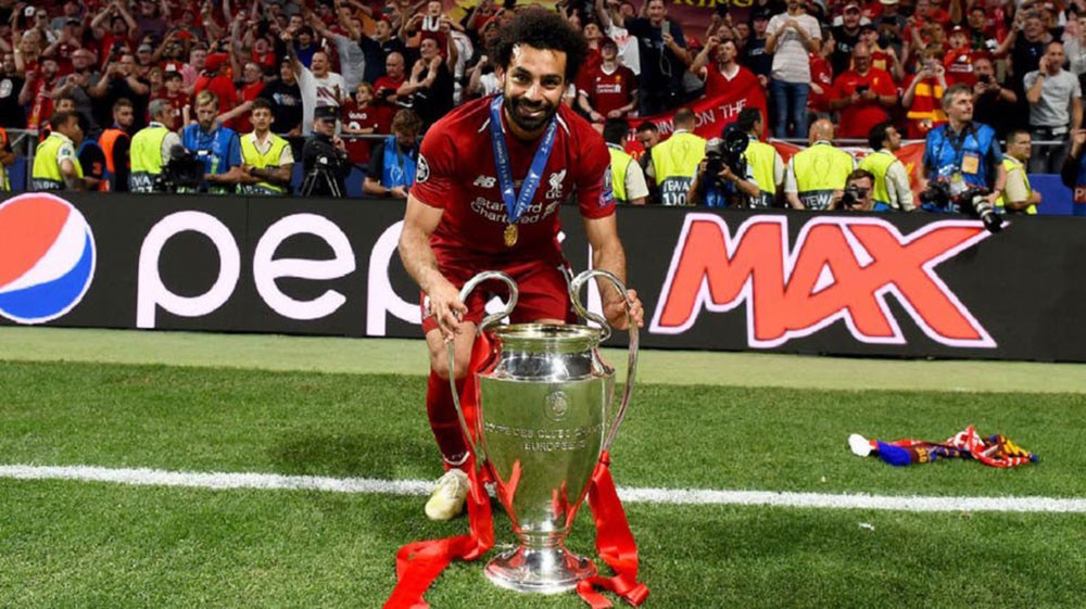 الاتحاد الأوروبي يؤجل موعد نهائي دوري الأبطال