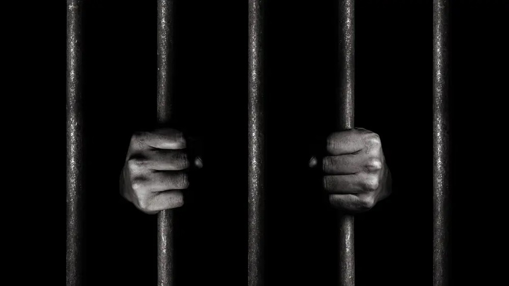 خطر كورونا يهدد سجون سوريا.. وتحذيرات من كارثة