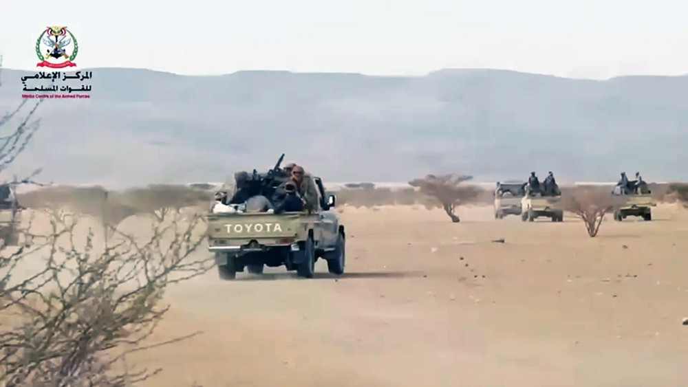 شاهد.. الجيش اليمني يحرر مواقع جديدة في صرواح