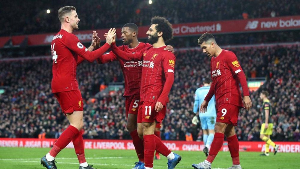 رئيس "يويفا" يصدم مشجعي ليفربول..تصريح جديد عن "البريميرليغ"