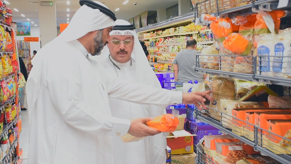 لجنة الأسواق التجارية بالغرفة تتفقد الاسواق