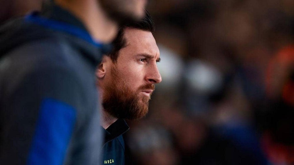 بعد تخفيض الرواتب.. برشلونة يتحدث عن "فرص" التجديد لميسي