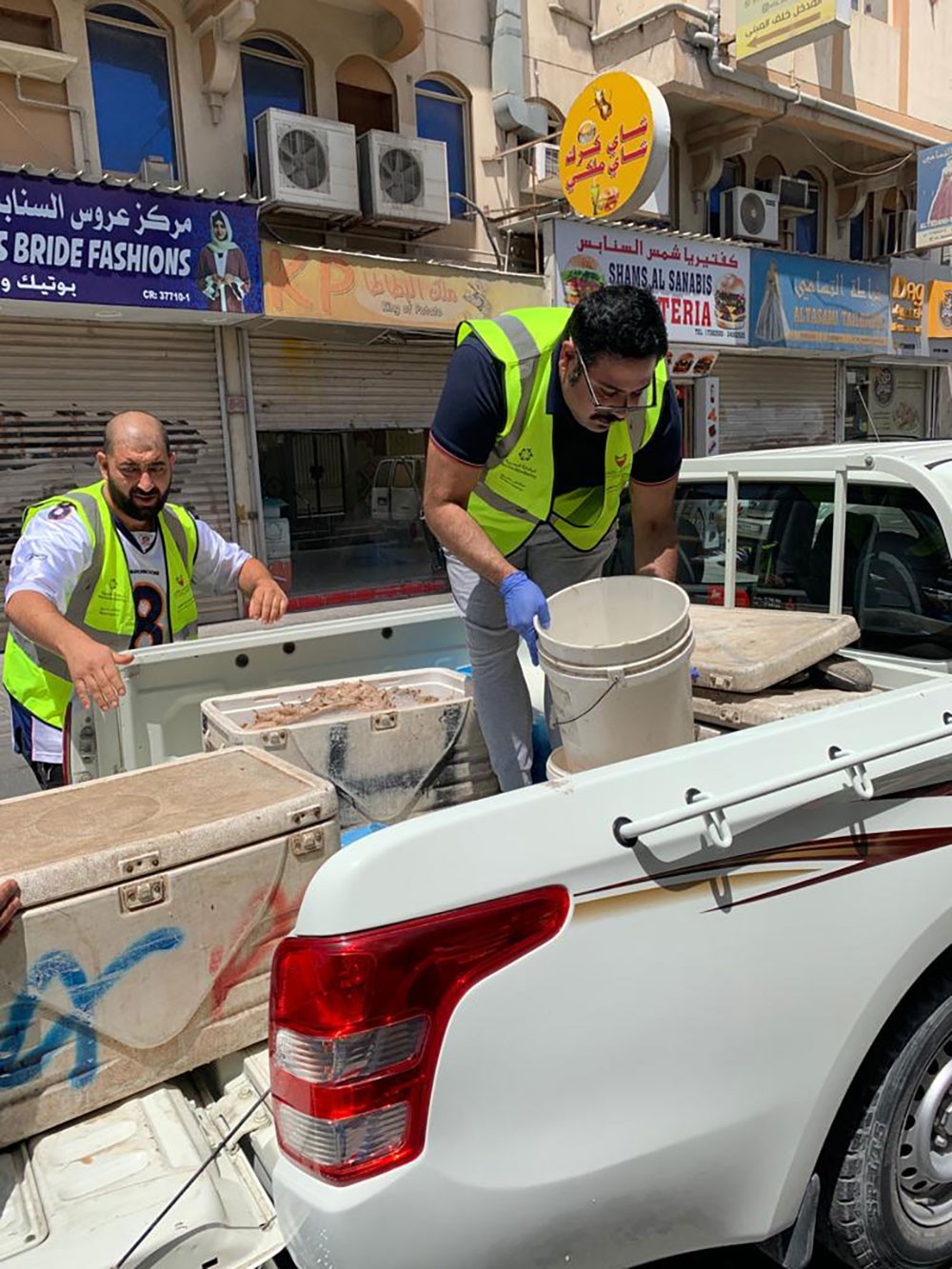 "الرقابة البحرية": ضبط 150 كيلو من الروبيان الطازج في سوقي جدحفص والسنابس