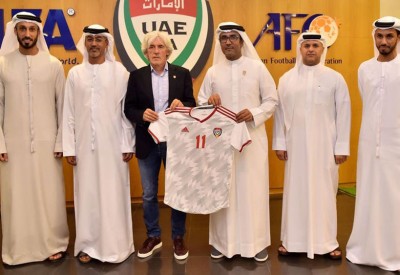 الاتحاد الإماراتي يقيل مدرب المنتخب يوفانوفيتش
