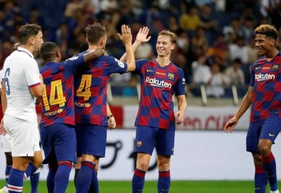 دي يونغ "غير مقتنع" بمستواه مع برشلونة