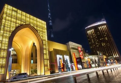 دبي تمدد إغلاق الأنشطة التجارية حتى 18 أبريل