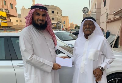 مبرة سمو رئيس الوزراء توزع (كوبونات) شراء للأسر المتعففة