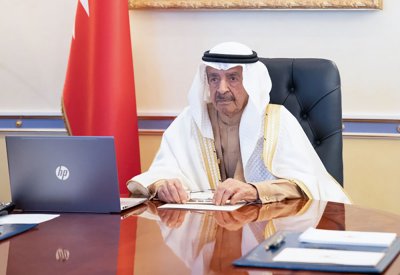 سمو رئيس الوزراء يترأس جلسة الحكومة عن بعد.. ويوجه للتحقق من وفرة السلع الاستهلاكية