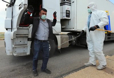 عراقيون يعتبرون إجراء فحص كورونا "وصمة عار"