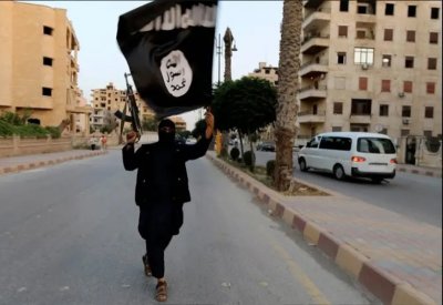 داعش يطل برأسه.. صادر تبغا في دير الزور
