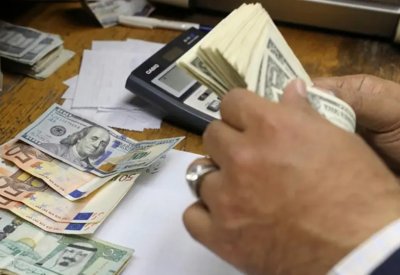 تحويلات المغتربين المصريين ترتفع 34% خلال شهرين