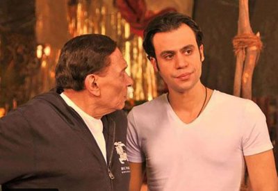 تأجيل فيلم "الواد وأبوه" للزعيم ومحمد إمام
