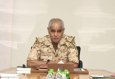 رئيس هيئة الأركان يترأس اجتماع لجنة الدفاع والأمن الوطني