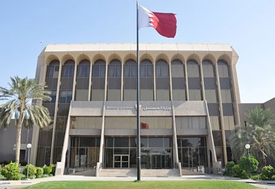 وزير العمل يؤكد على أهمية الالتزام بجمع وتوزيع زكاة الفطر عن طريق المنصات والتطبيقات الإلكترونية