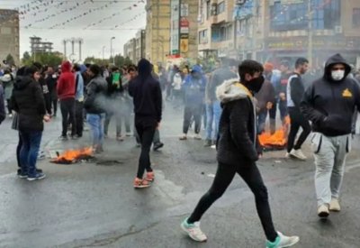 مستشار روحاني يتحدث عن صفعة: لا قرارات مفاجئة بعد الآن