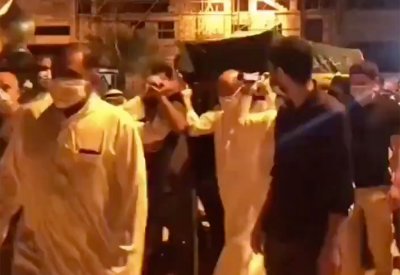 خرق التباعد الاجتماعي في الدراز