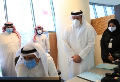 رئيس جهاز المساحة والتسجيل العقاري يدشن عملية التسجيل الالكتروني للعقارات