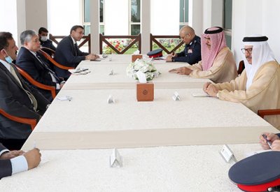 وزير الداخلية يشيد بتواصل سفراء باكستان وبنجلاديش والفلبين والهند مع أفراد جالياتهم وتوعيتهم لمكافحة كورونا