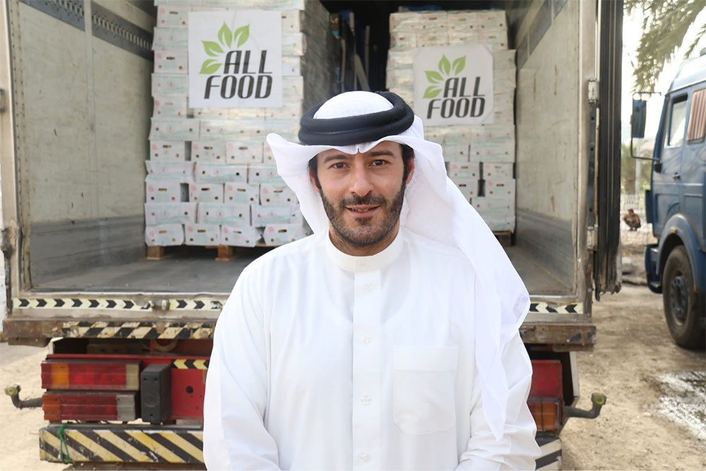 محمد عبدالعال يبادر بضخ 100 طن من الحضروات والفواكه لدعم استقرار الاسعار