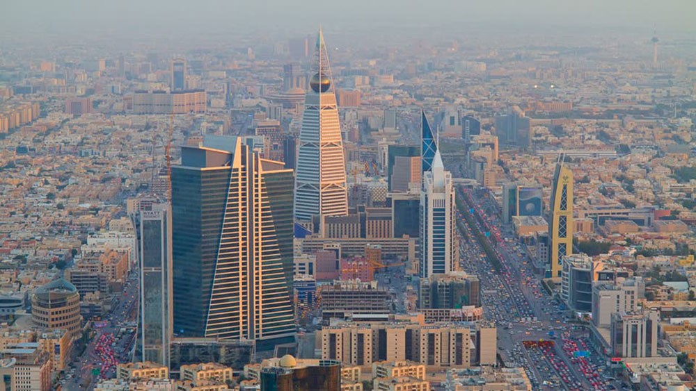 السعودية: تقديم منع التجول في بقية المملكة إلى 3 عصراً