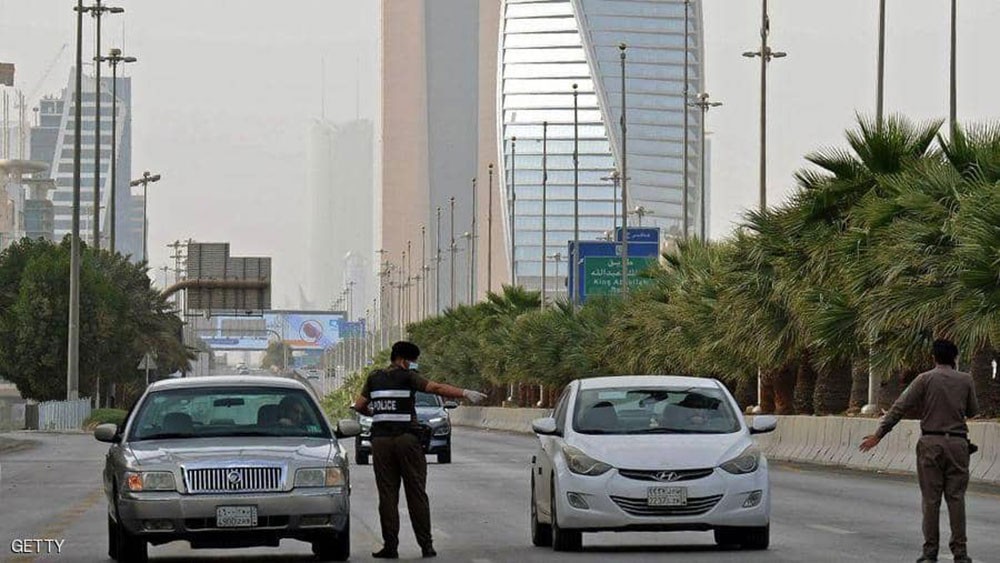  السعودية ترفع عدد ساعات الحظر لاحتواء فيروس كورونا 