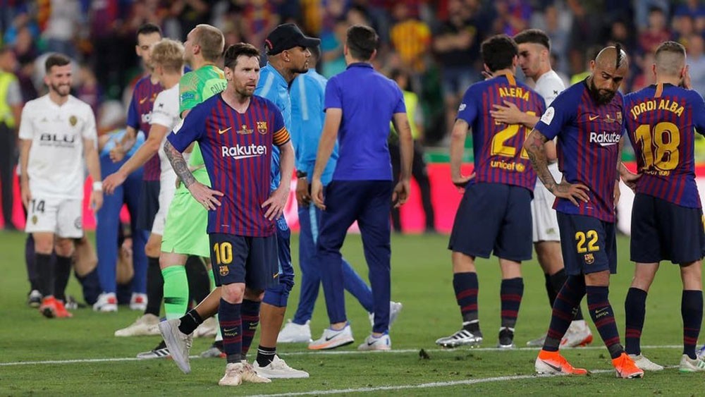 فيروس كورونا يهدد نادي برشلونة بالإفلاس المالي