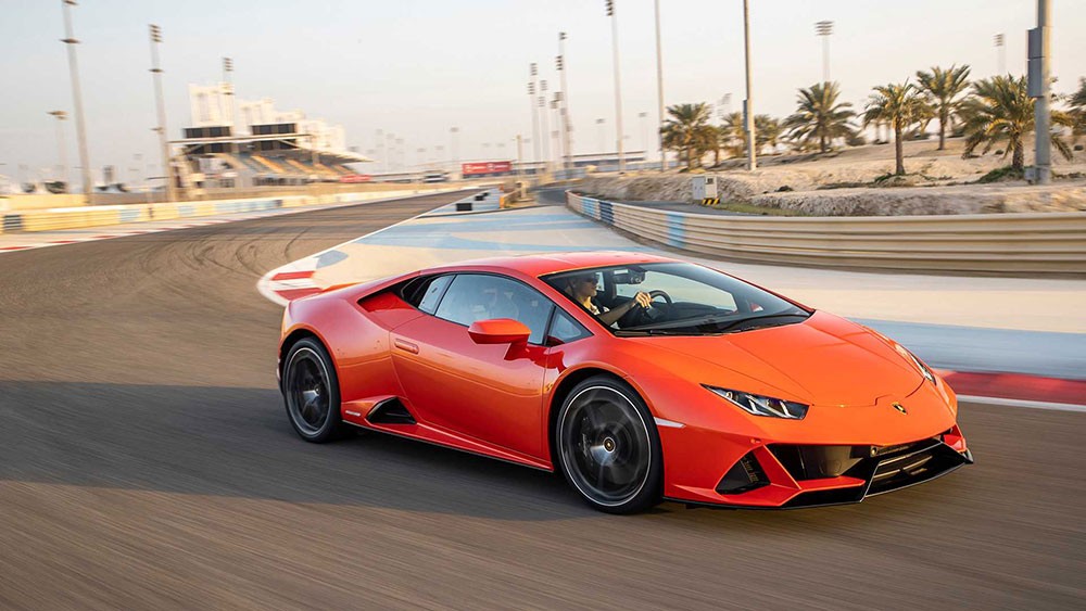 لامبورغيني هوراكان EVO للحلبات والشوارع
