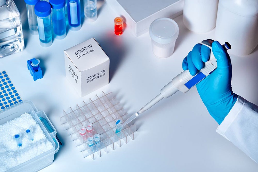 سانوفي وجي إس كيه يدخلان في تعاون غير مسبوق للعمل على تطوير لقاح لعلاج كورونا