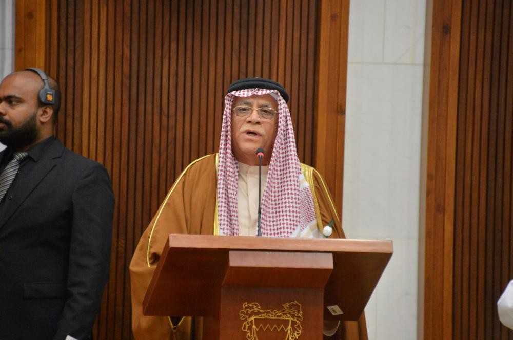 بالفيديو: زينل: نائب رئيس "ممتلكات" يتقاضى 7500 دينار.. "هل أوكي أو لا؟"