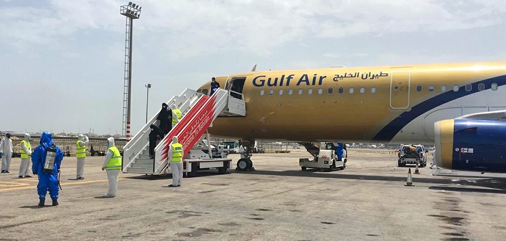  وصول طائرة طيران الخليج القادمة من إيران ضمن خطة الإجلاء للمواطنين